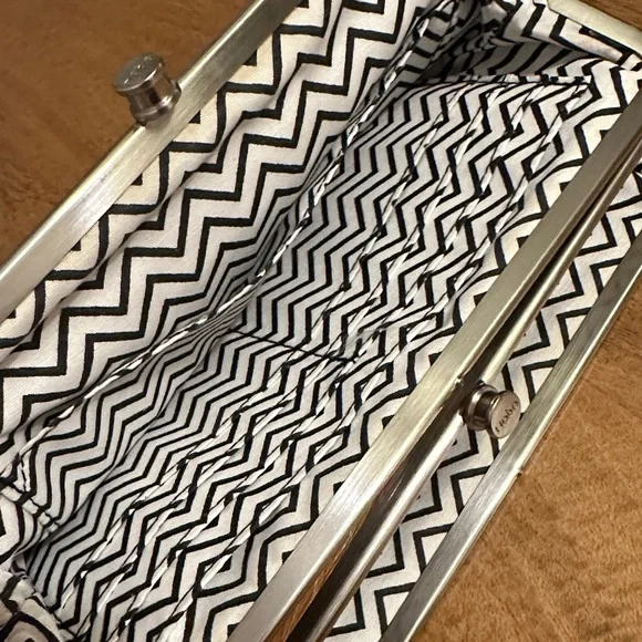 HOBO The Original Textured Floral Leather Clip Frame Wallet - Picture 8 of 8